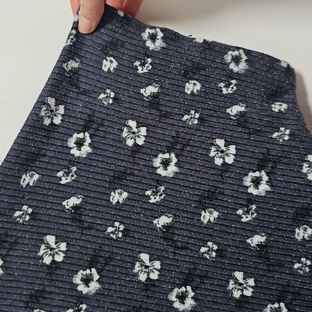 Isaac Mizrahi Dark Blue Floral Pajama Set - Picture 5 of 13